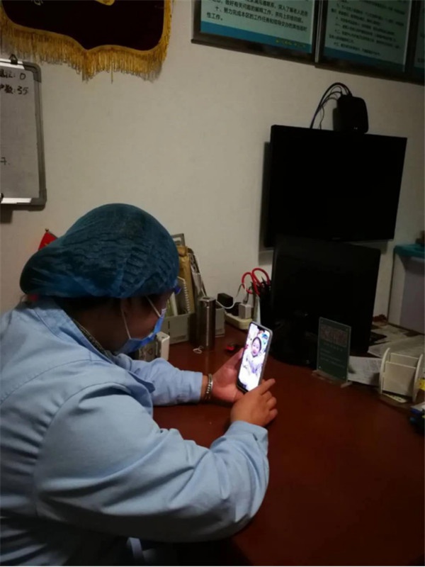 3.30歲月靜好 是她們在負(fù)重前行 新余銀河園200多位老人迎來春天1273.jpg